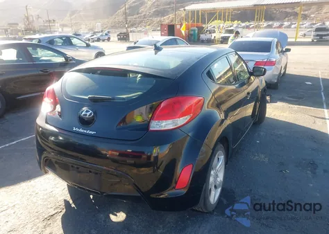 2014 Hyundai Veloster Base W/Black z USA, uszkodzony, nr VIN KMHTC6AD3EU215456